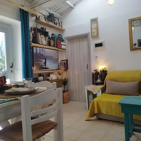 Iliopetra Casa de Férias