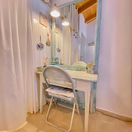 Iliopetra * אגיוס ניקולאוס